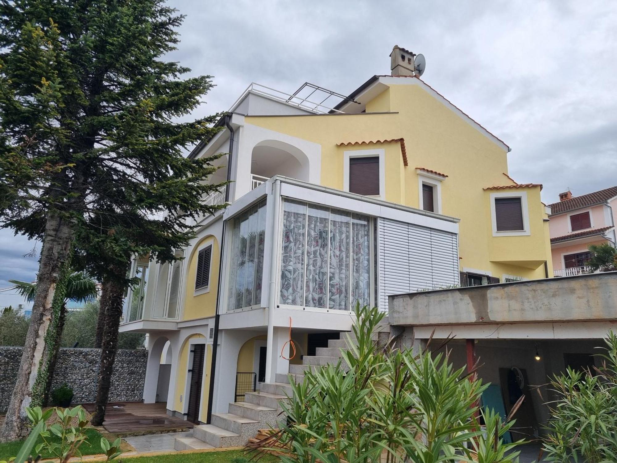 Maestral Apartments Malinska Exterior photo